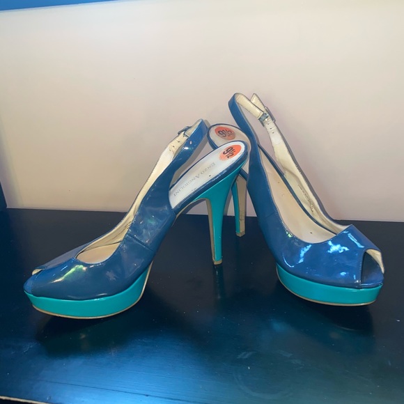 Heels - Picture 4 of 4